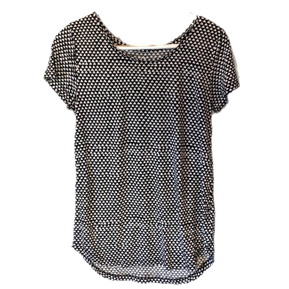 Gap Black and White Pattern Shirt size Small
